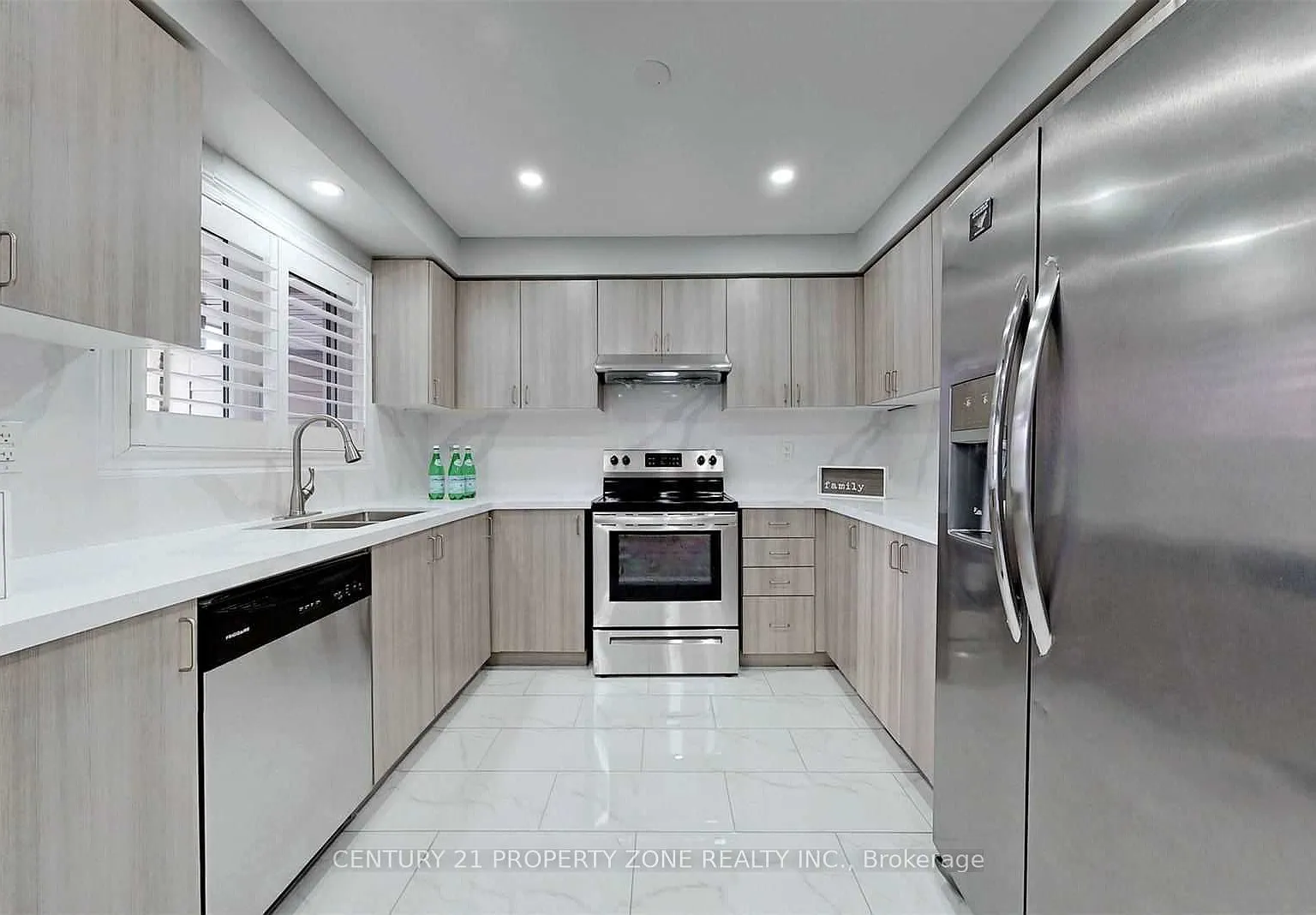 3 bed, $2,600 — Photo 3
