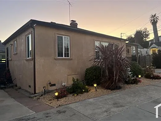 2622 Truman Ave — Photo 13