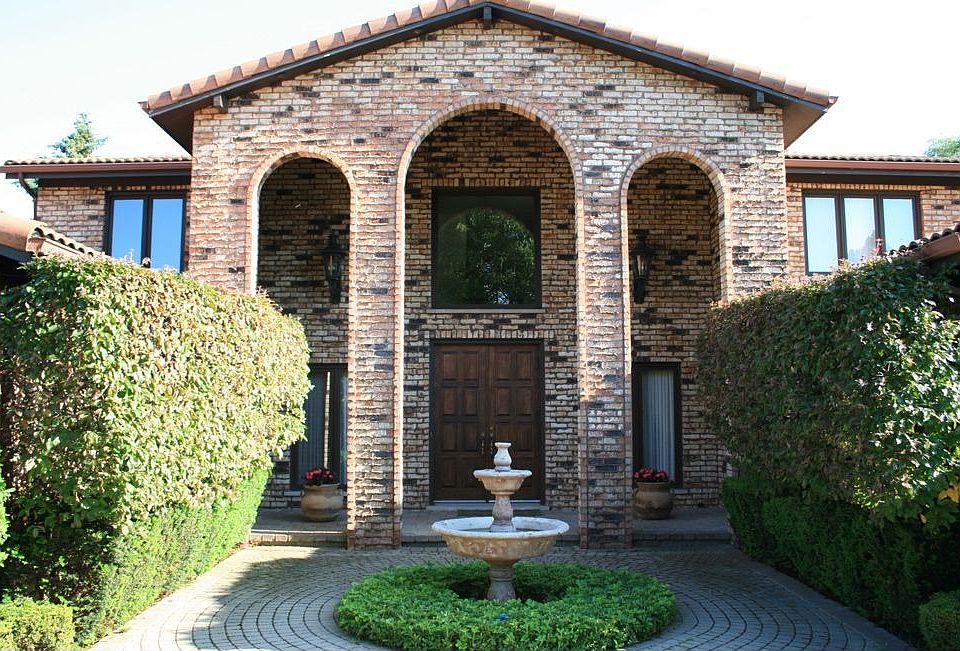 1st image of 2036 Malory Ln