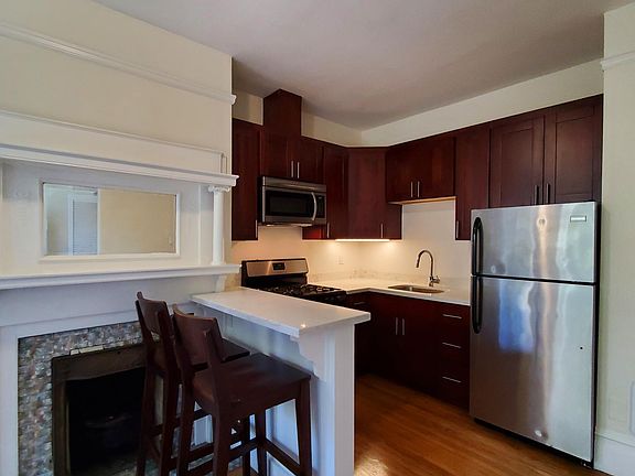 5th image of 2539 Polk St APT 5
