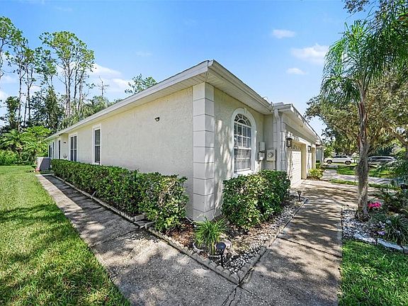 5th image of 34825 DOUBLE EAGLE COURT