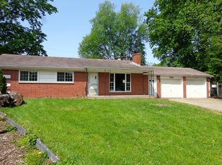 845 W Larkspur Dr, Jeffersonville, IN 47130