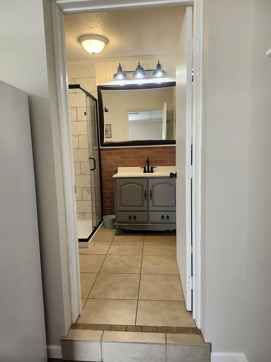 Building Photo - 536 Ford Cir E #B