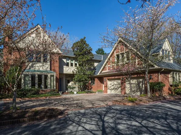 7820 Lonesome Pine Ln, Bethesda, MD 20817