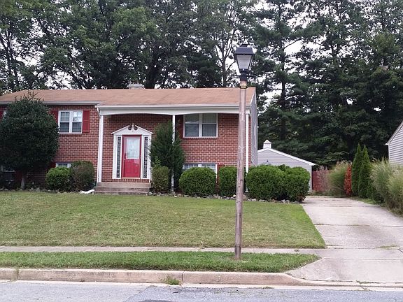 2nd image of 4 Sparrow Hill Ct