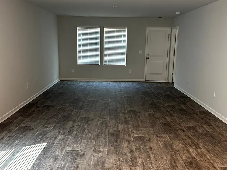 470 Ladyfish Loop — Photo 7