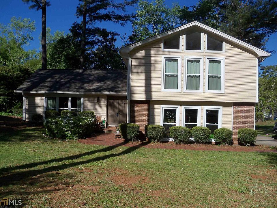 1st image of 634 River Oak Loop