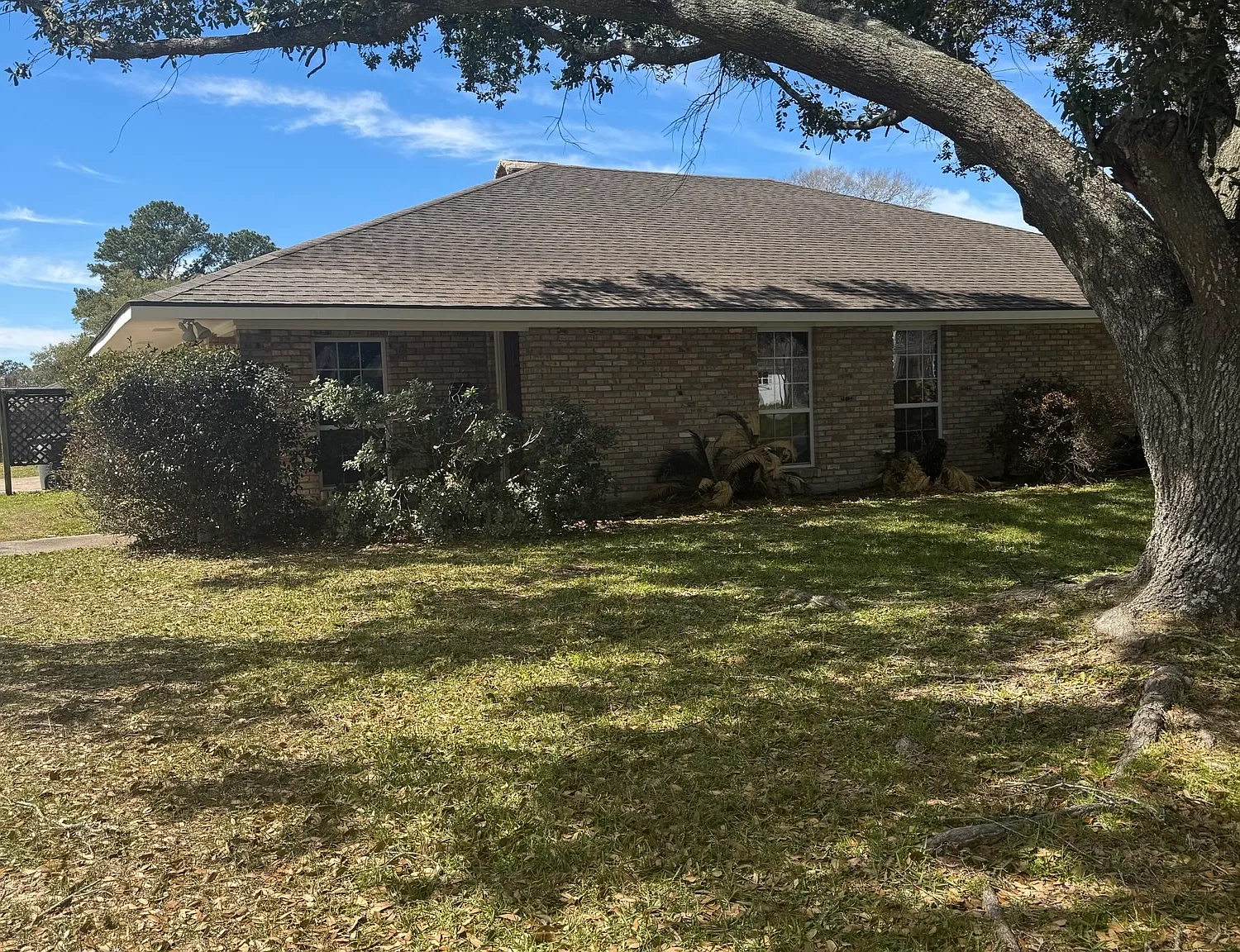 3 bed, 2289 sqft, $2,750 — Photo 2