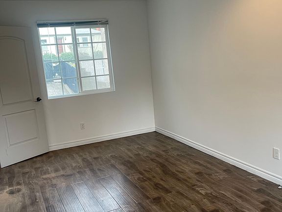 5th image of 3864 Aguilar St