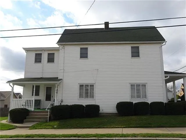 600 Fayette St photo 1