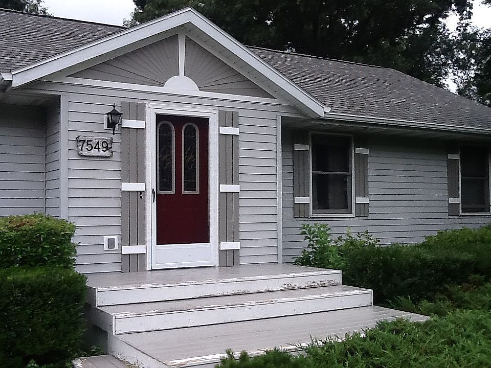 2nd image of 7549 Siesta Ct