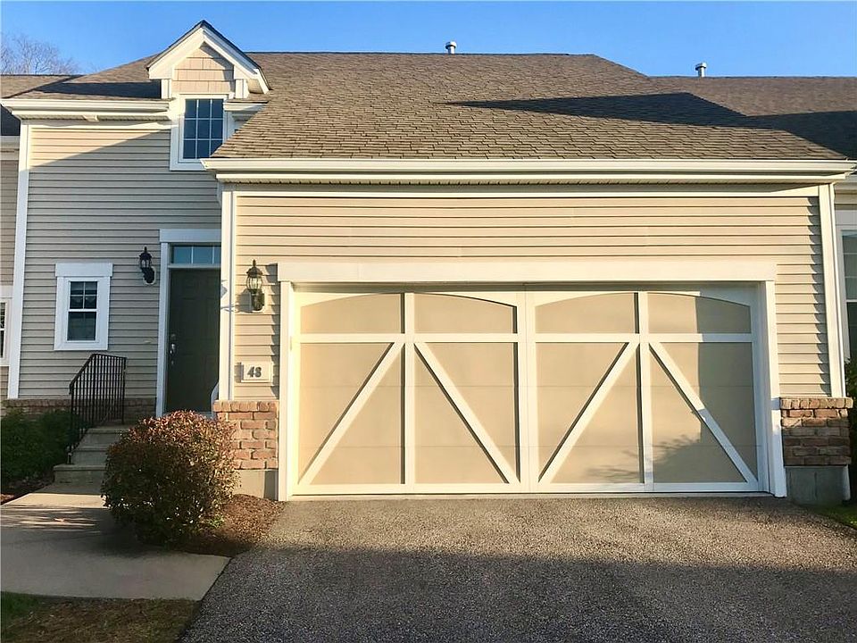 1st image of 48 Camden Ct