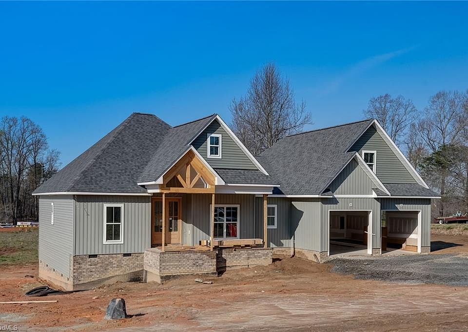 1st image of 2214 Baker Crossroad Rd