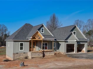 2214 Baker Crossroad Rd, Reidsville, NC 27320