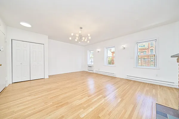 Rented by Living New York | media 16