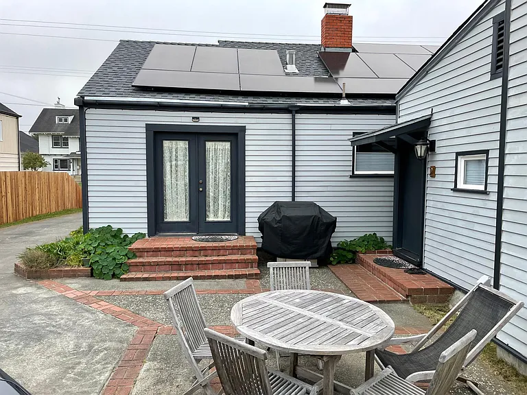 2511 J St — Photo 41