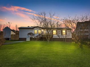 169 E Hillview Dr, Morgantown, WV 26508