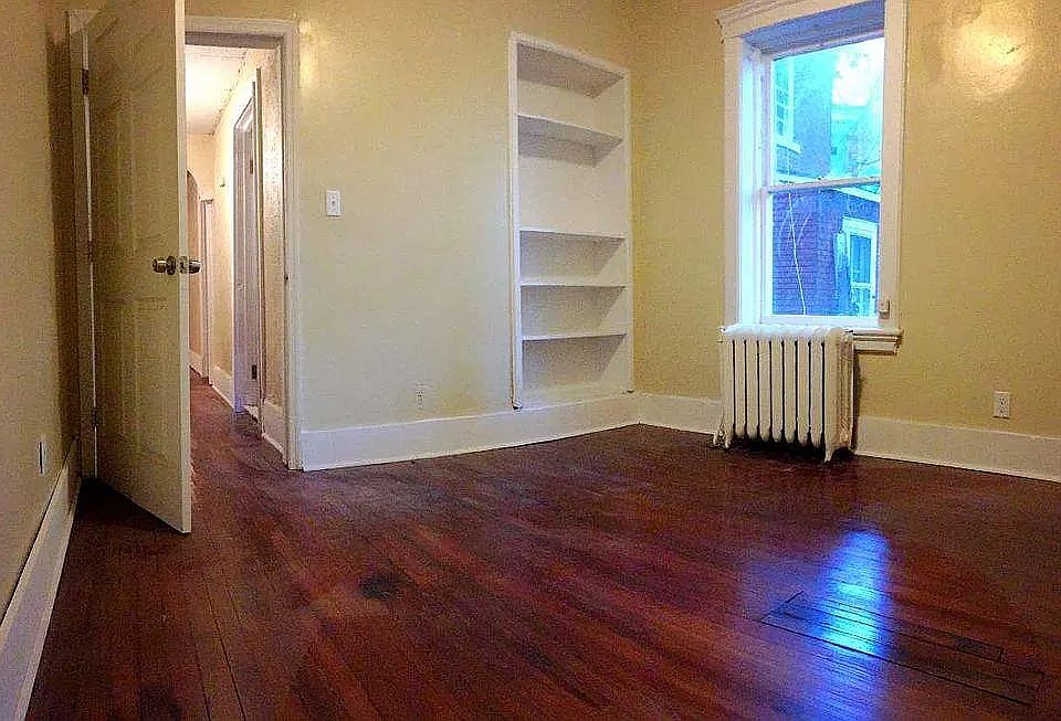 2nd image of 40 Lutheran St #B