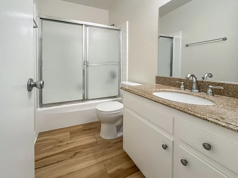 4051 Mclaughlin Ave — Photo 15