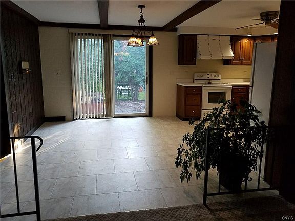 5th image of 321 Melvin Dr