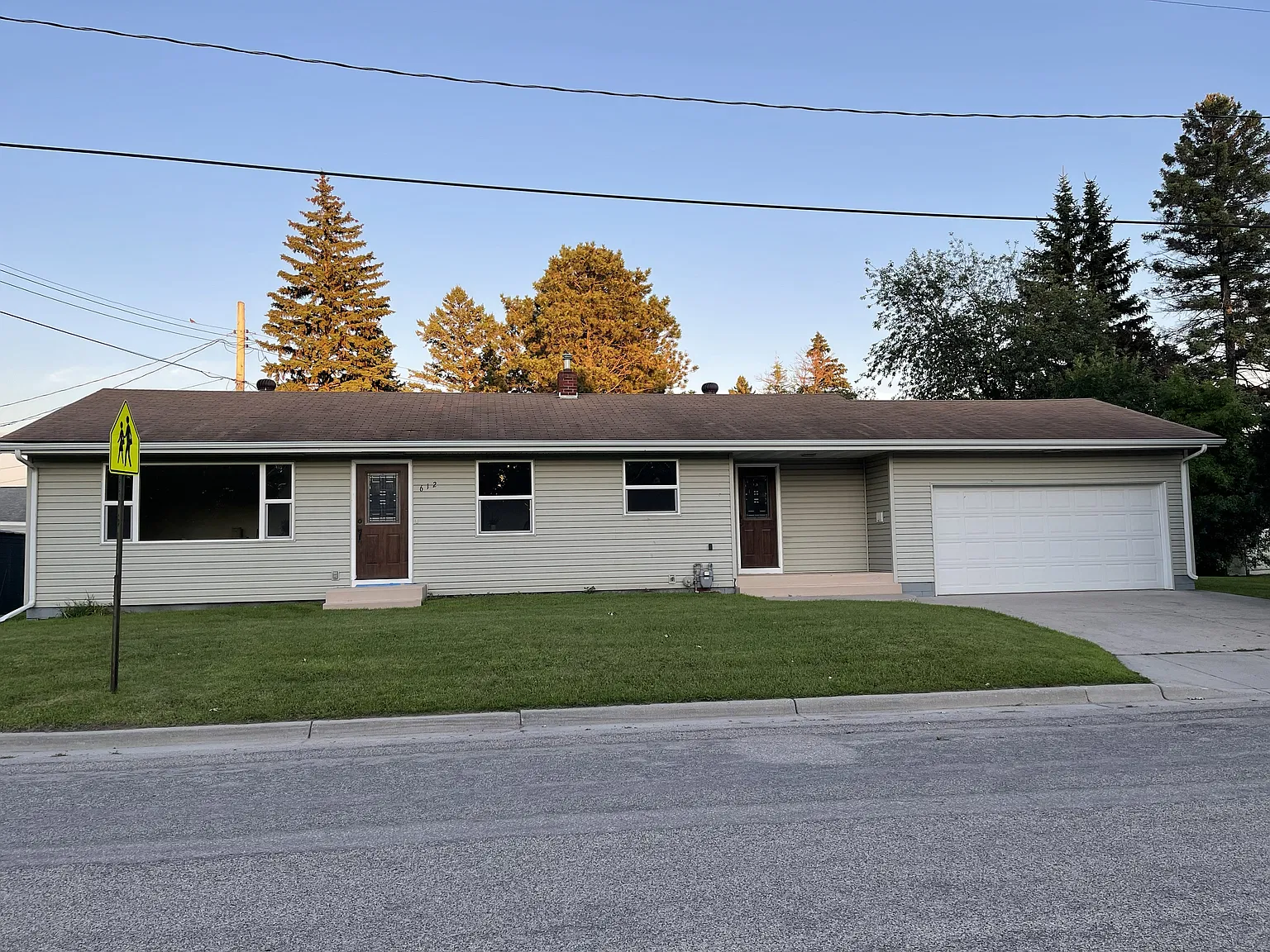 3 bed, $1,450 — Photo 3