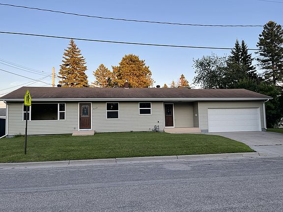 3rd image of 612 Birch St