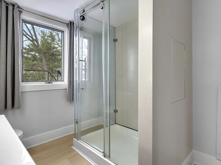 104 Harvard Pl — Photo 257