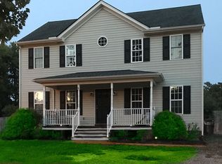 901 Maple St, Ashland, VA 23005