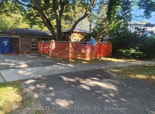 14 Threadneedle Cres, Toronto, ON M2H1Z4