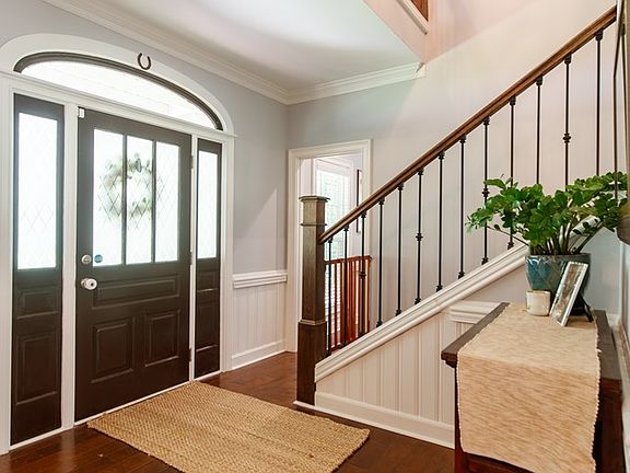 5th image of 2709 Pebblewood Dr