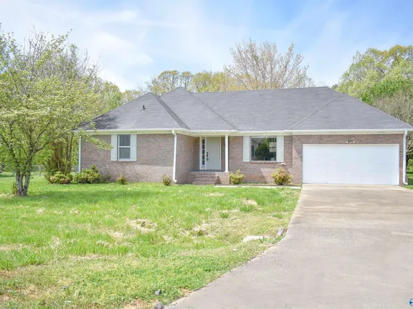 122 Amberwood Dr, Harvest, AL 35749
