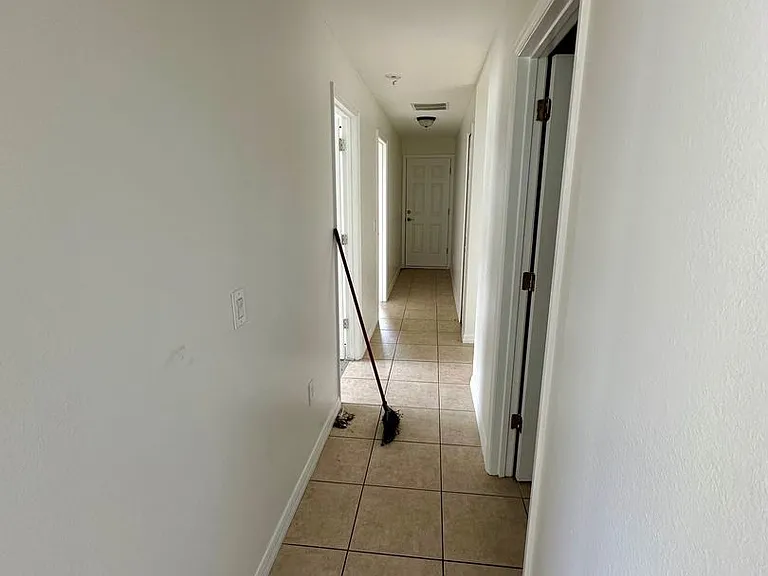 510 Blackbird Ln — Photo 9