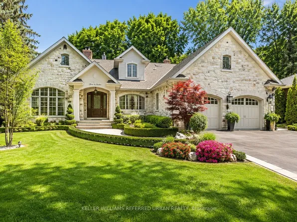 11 Country Club Dr, Toronto, ON M9A 3J3