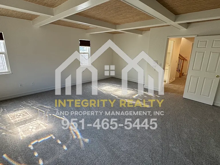 7986 Barnstormer Ct — Photo 5