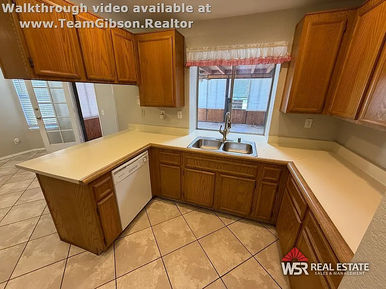 13584 Searson Dr — Photo 9
