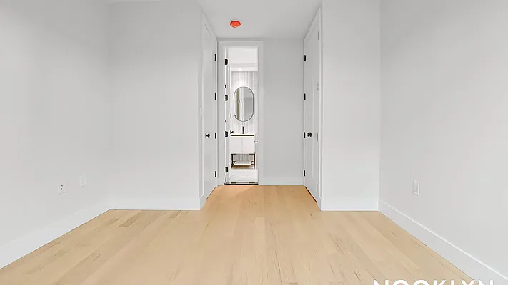 Rented by Nooklyn NYC LLC | media 7