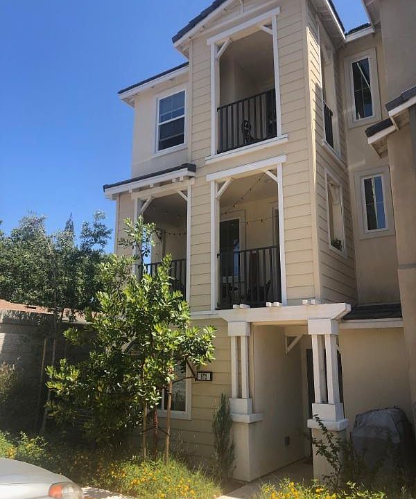 1st image of 871 Suncrest Ln