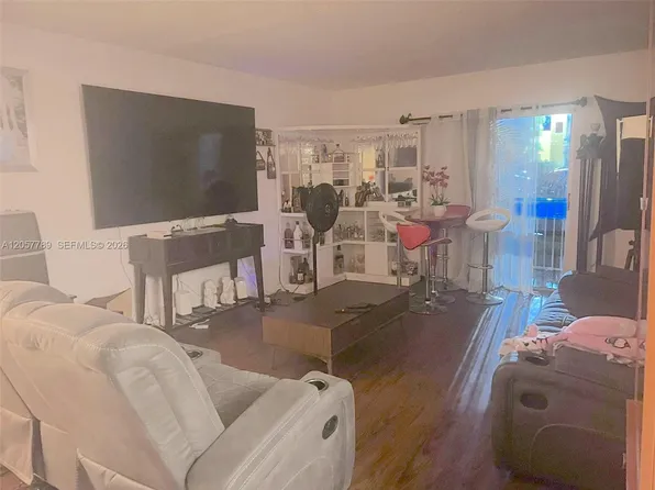 18101 NW 68th Ave APT D101, Hialeah, FL 33015