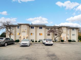 2034 Manico Ct UNIT 200, Crest Hill, IL 60403