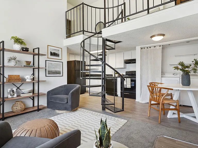 Layton Meadows Apartments — Photo 10