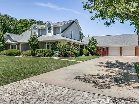 4th image of 9025 Valleyview Dr