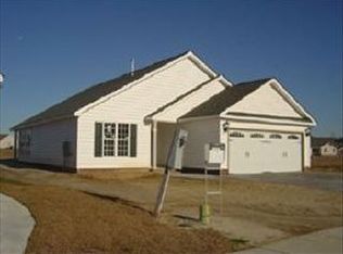 2525 Sawgrass Dr, Winterville, NC 28590