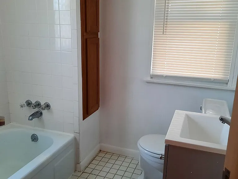 24425 Republic Ave — Photo 7