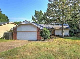 9 Willow Oak Ct, Little Rock, AR 72211