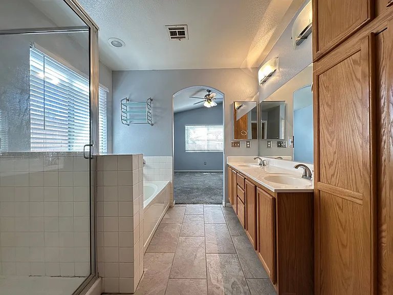 925 Ortega Hill Ln — Photo 12