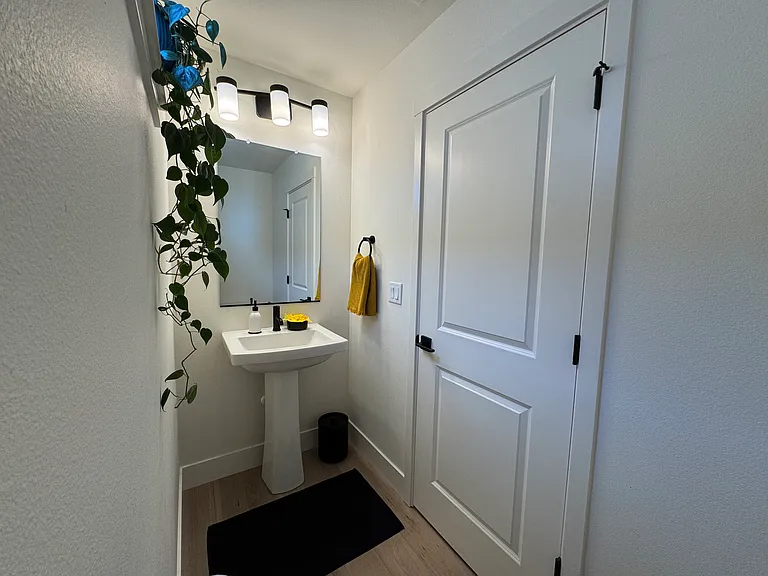 First floor bathroom, Part 1.