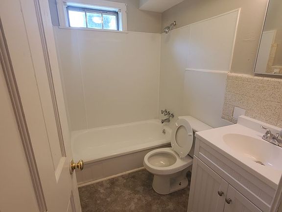 5th image of 538 Walter Ct