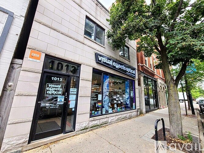 1st image of 1013 W Armitage Ave #2R