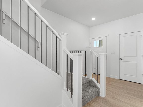 3rd image of 2812 190th St NW