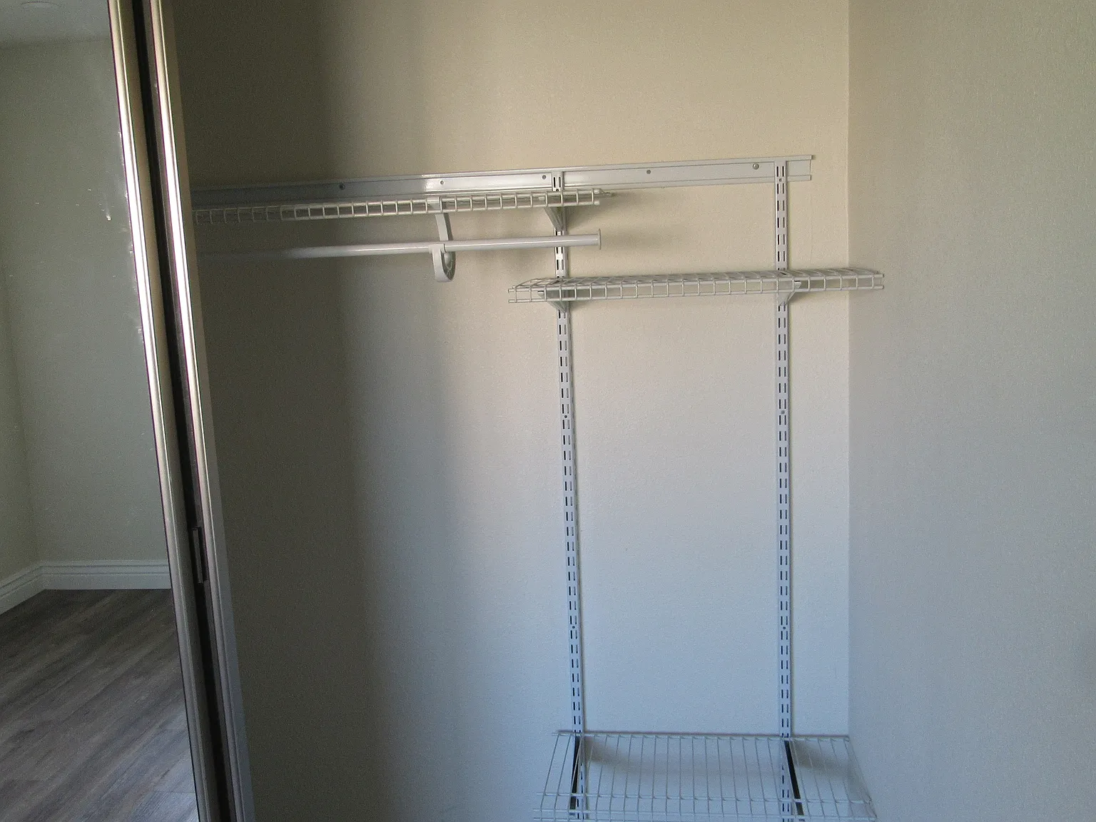 2 bed, 800 sqft, $2,650 — Photo 4